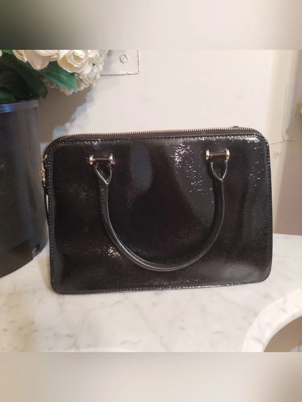 Kate Spade black patent crossbody top handle bag missing Long Strap